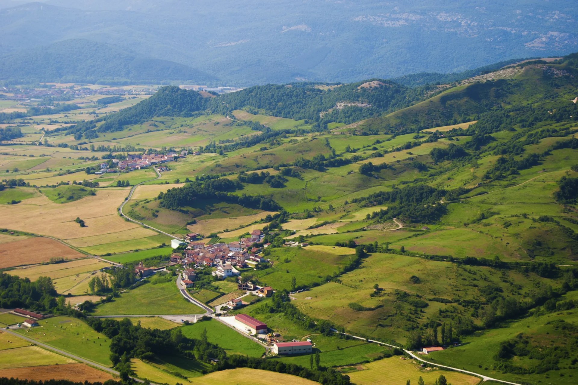 Paisaje rural compartido por Enériz y Añorbe